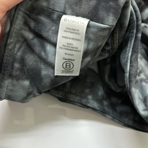 Athleta Powervita Tie-Dyed Salutation Leggings - Picture 12 of 12